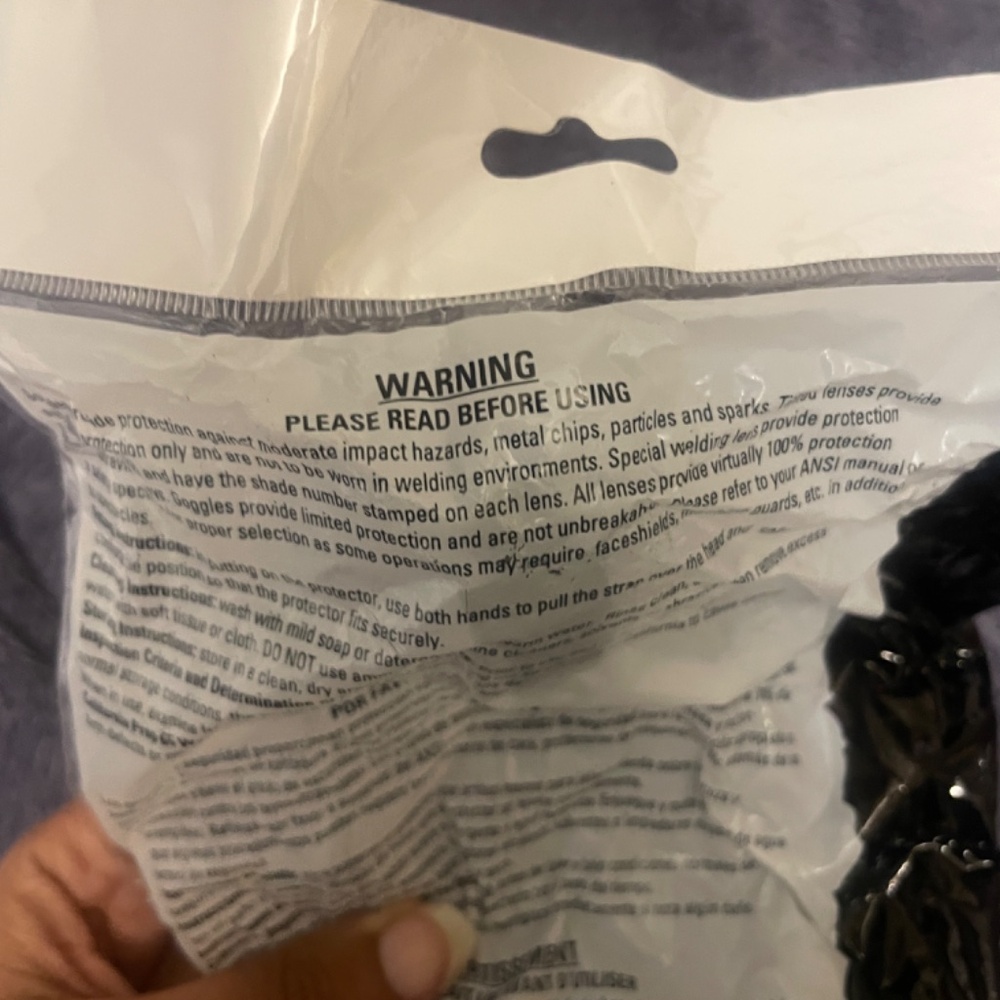 Safety Goggles - Picture 2 of 4